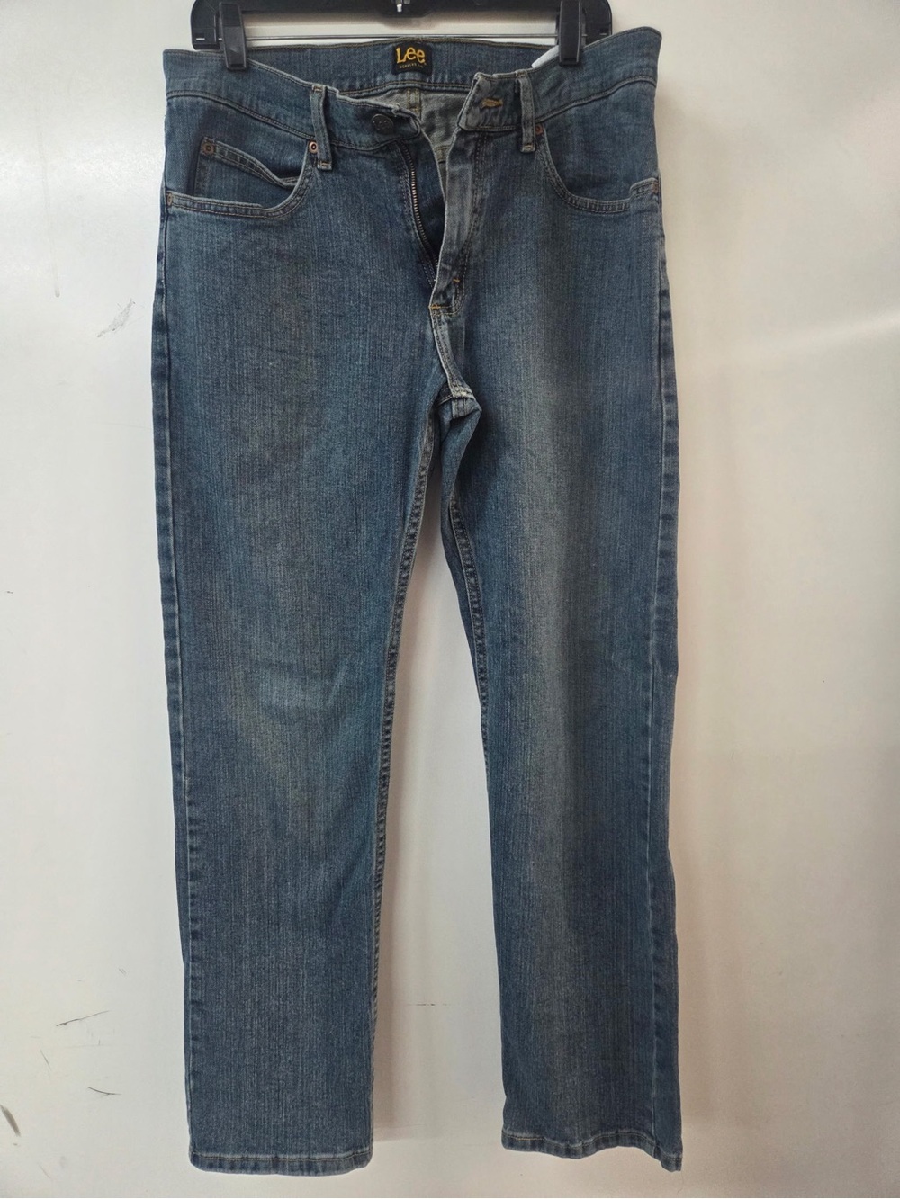 Lee Men’s Straight Jeans in Medium Blue Denim